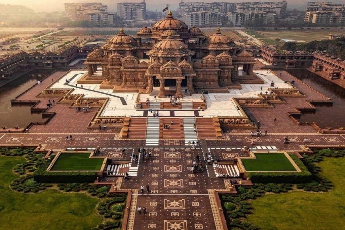 दिल्ली में शुरू होगा टेंपल टूरिज्म सर्किट, अक्षरधाम से योगमाया मंदिर तक स्पेशल बस सेवा की तैयारी